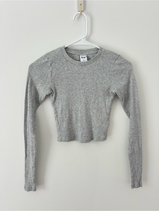TNA Tops - TNA Gray Ribbed Long Sleeve Cropped Tee